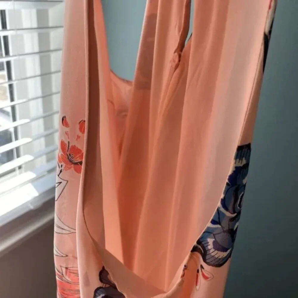Vince Camuto Sz 8, Pink Floral Halter Mini Dress, Used Great Condition - Picture 9 of 10